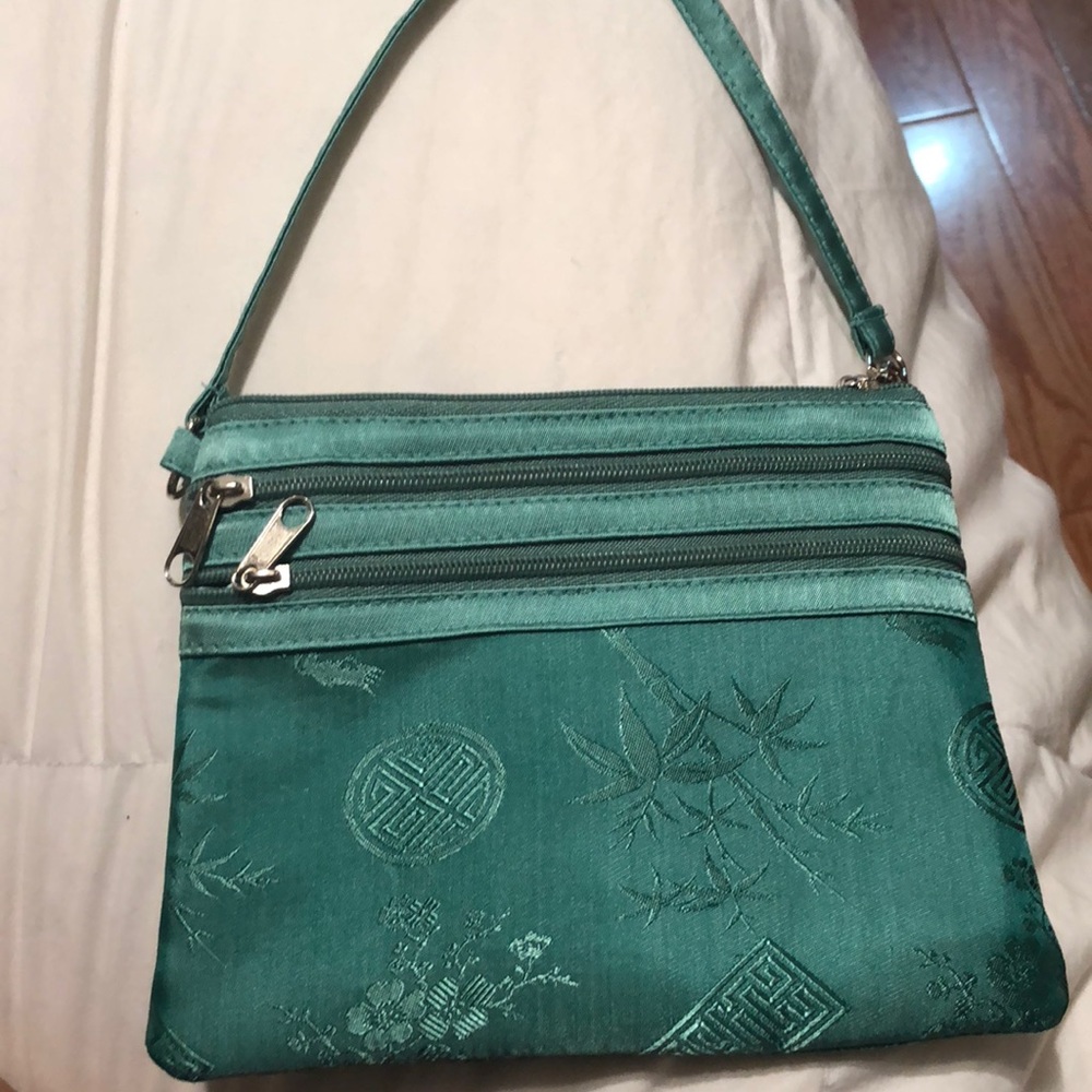 Small hand clutch